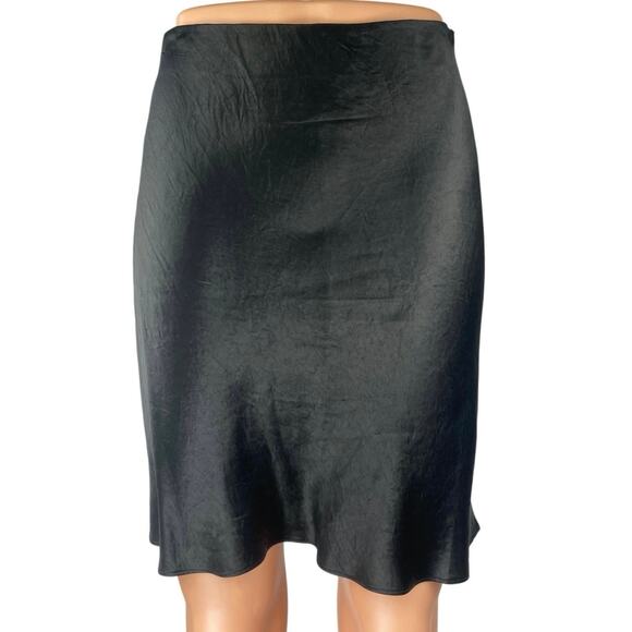 Aritzia Babaton Women's Black Silky Satin Mini Straight A-line Slip Skirt Size 4 - Picture 1 of 4